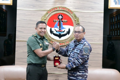 Staf Ahli Panglima TNI Berkunjung ke Mako Lantamal IV