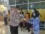 Porter  Domestik Telaga Punggur Dapat Bansos dari Polsek KKP Batam