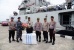 KRI Silas Papare – 386 Kirim Bansos ke Pulau Serasan