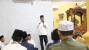 Safari Ramadan 1445 H Terakhir, Rudi Serahkan Bantuan Pembangunan Masjid 